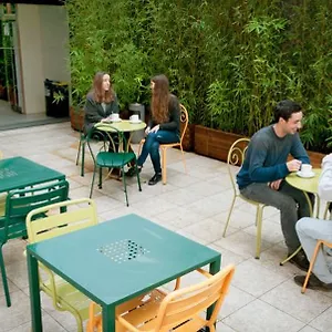  Hostel Pere Tarres İspanya